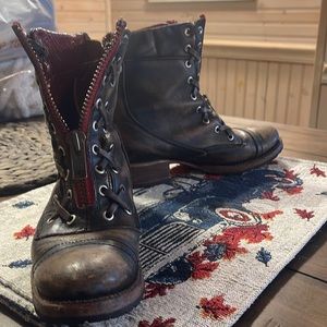 Freebird Liverpool boots size 8